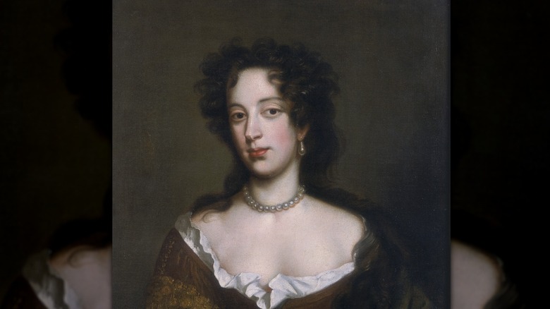 Mary of Modena portrait wearing pearls