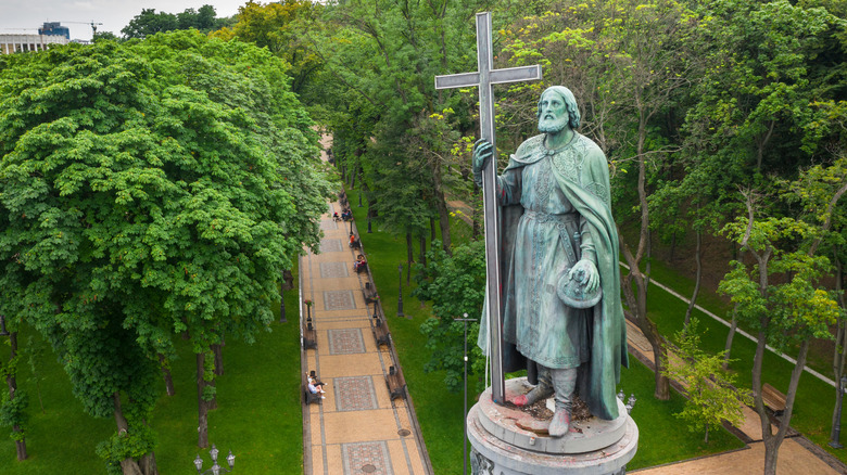 St. Volodymyr statue in green park