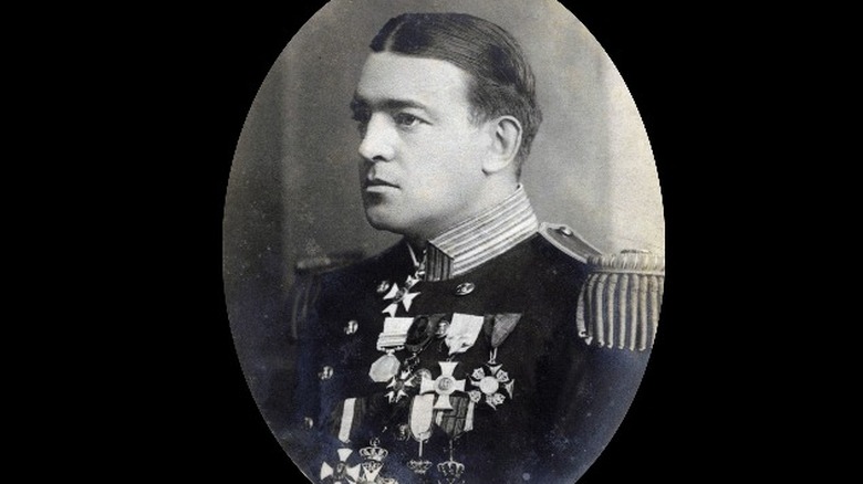 Ernest Shackleton in uniform