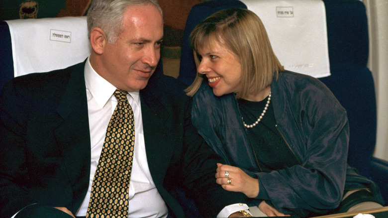 Benjamin Netanyahu and wife Sara on a plane