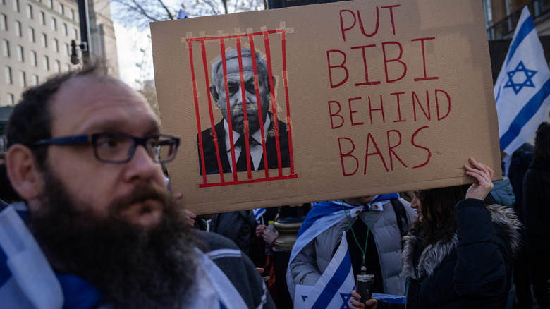 anti-Netanyahu protests sign