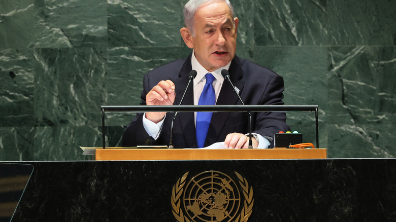 Benjamin Netanyahu speaking at the UN