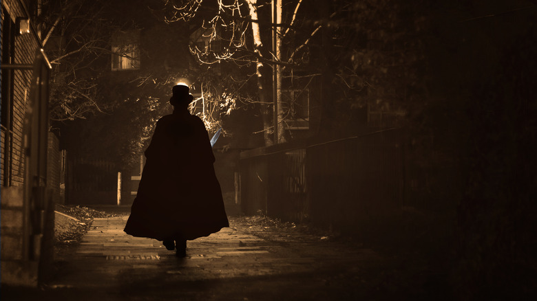 Jack the Ripper wandering London streets