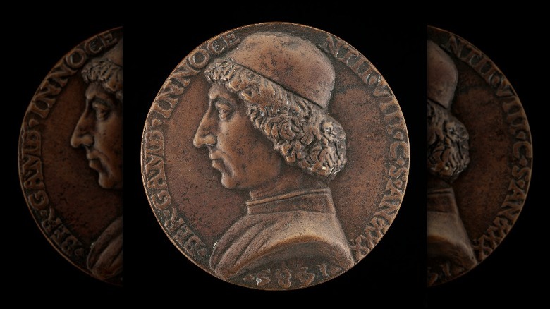 coin with image of pope innocent VIII