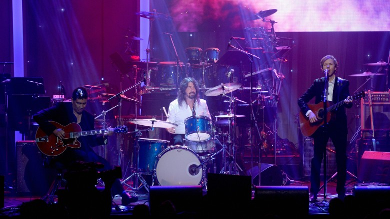 dave grohl drumming
