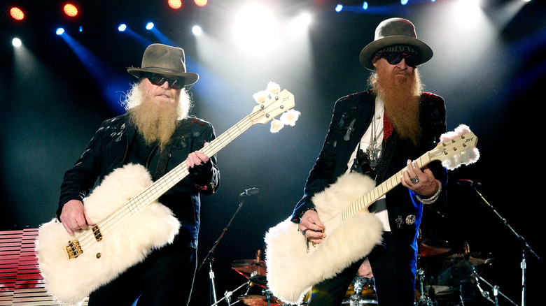 Dusty Hill and Billy Gibbons performing in 2015