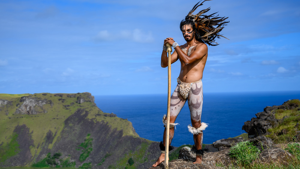 Rapa Nui man in traditional clothing