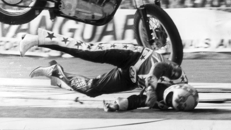 Evel Knievel crashing 