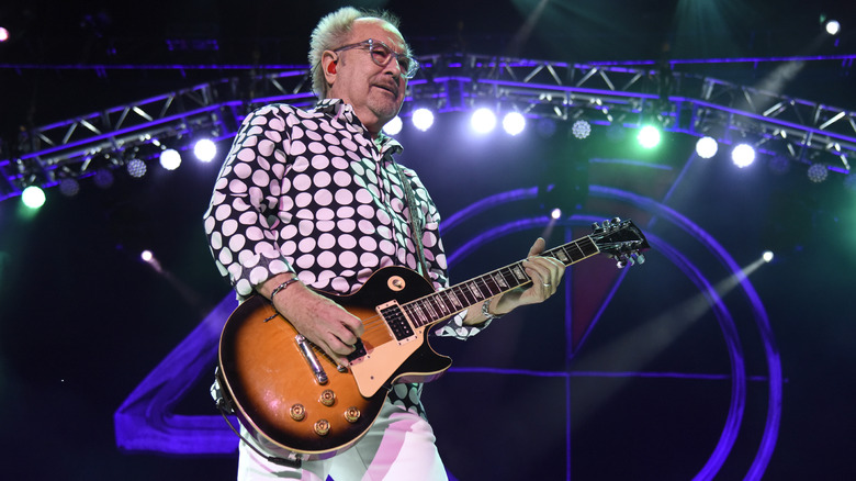 mick jones performing with foreigner