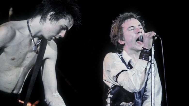 Young Sex Pistols live