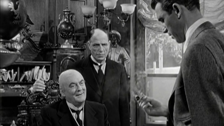 Potter (Lionel Barrymore) makes George an offer