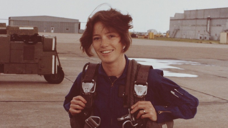 Anna Fisher wearing a flight suit