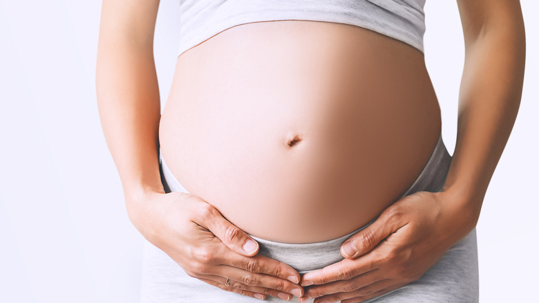 pregnancy belly childbirth