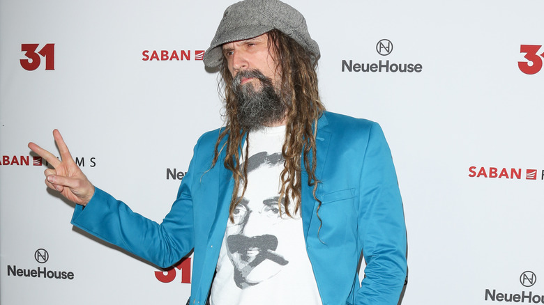 Rob Zombie doing peace sign