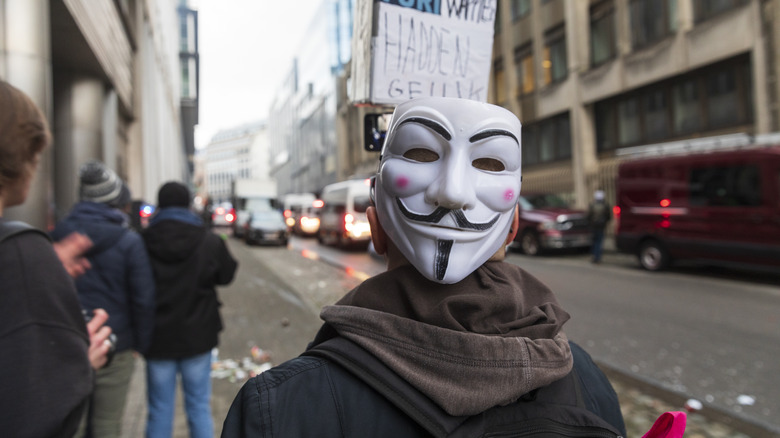 An Anonymous mask in Belgium