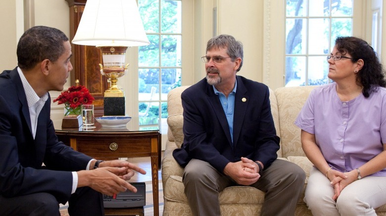 Captain Phillips, his wife, and President Obama