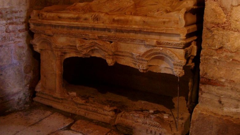 desecrated tomb of saint nicholas