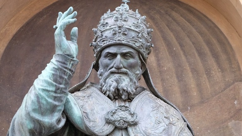 Pope Gregory XIII statue Italy