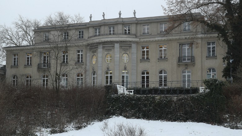 Wannsee House in winter