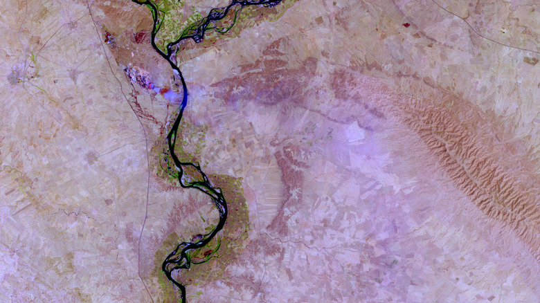 Satellite view of the Al-Mishraq smoke plume.