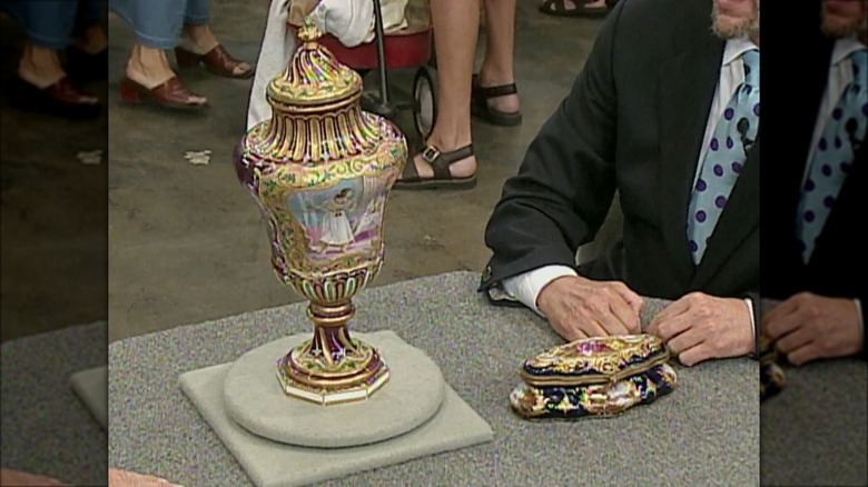 fake porcelain box and urn