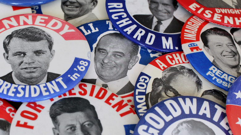 Presidential campaign buttons