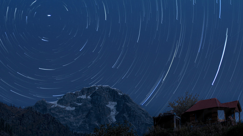 Concentric circles of star trails