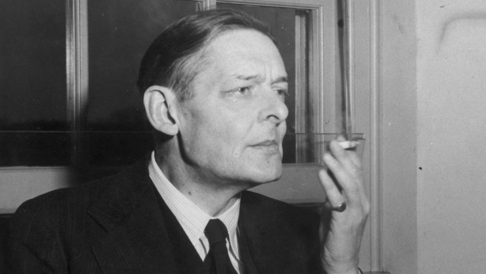 T.S. Eliot, smoking