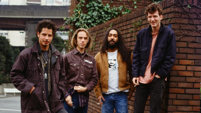 Soundgarden posing