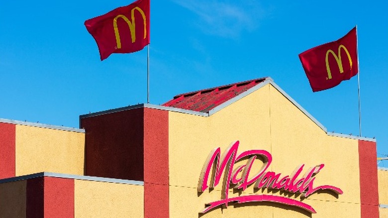 McDonald's restaurant flag