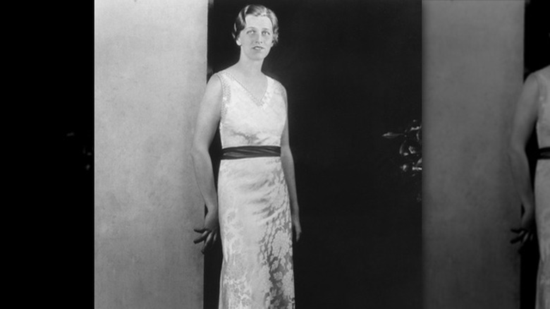 Anna Roosevelt standing white dress