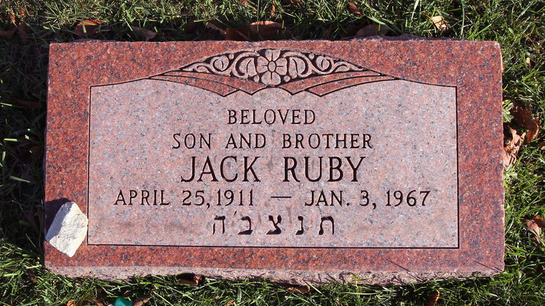 Jack Ruby's headstone 