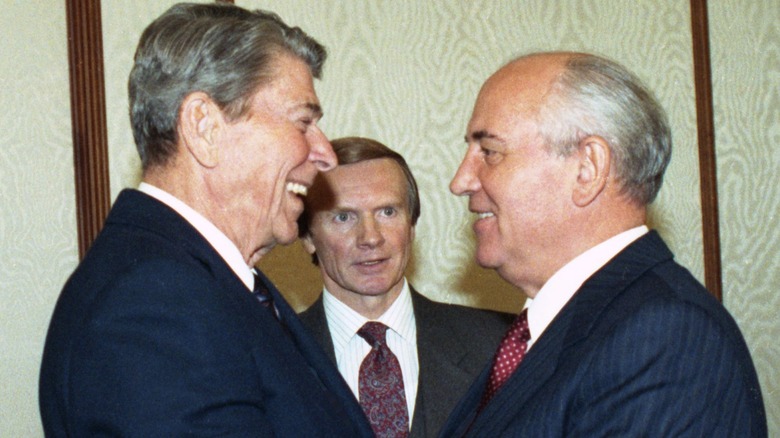 Mikhail Gorbachev and Ronald Reagan hugging