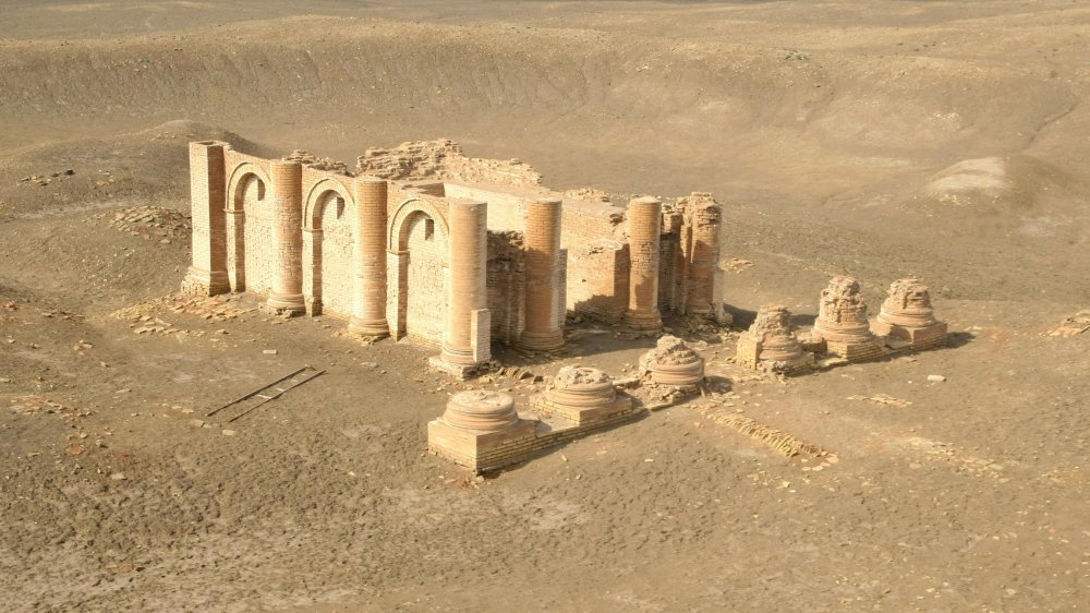 Sumerian ruins