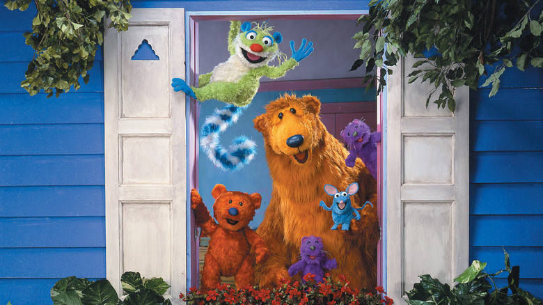 Bear in the Big Blue House cast in the window