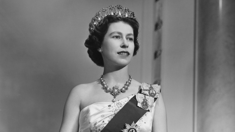 Queen Elizabeth posing