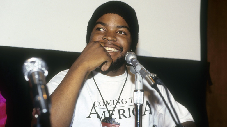 Ice Cube smiling at press conference