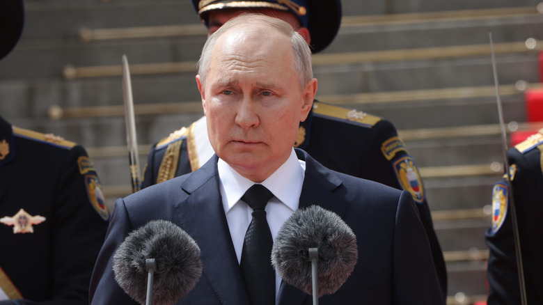 Vladimir Putin staring to side