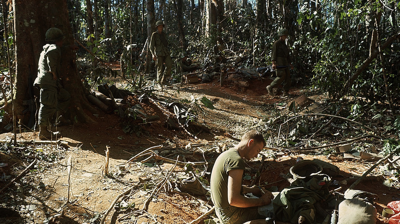 US Soldiers in Vietnamese jungle